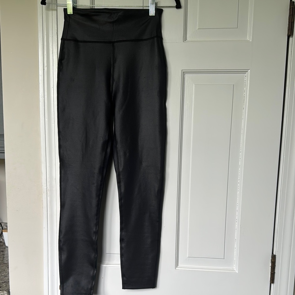 BRAND NEW A&F Shiny Black High-Waisted Leggings